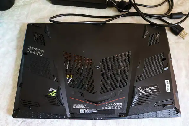 MSi GP63 Leopard Gaming Laptop in Laptops in Edmonton - Image 6