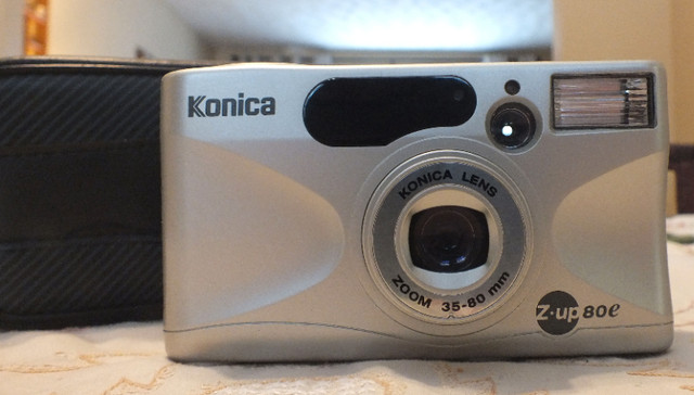 Konica 35mm FILM camera Z-up 80e tested, works perfectly. in Cameras & Camcorders in St. Catharines - Image 2