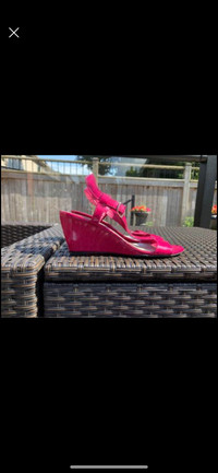 Women’s Wedge High Heels Fuschia Pink - size  9