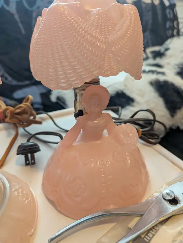 Vintage lamps in Other in London - Image 3
