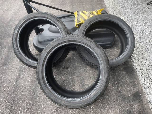 Michelin X-Ice 245/40/19 in Tires & Rims in Oshawa / Durham Region