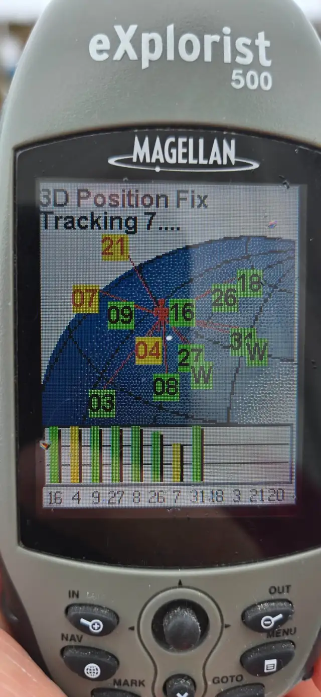 Magellan Explorist 500 GPS in Fishing, Camping & Outdoors in Norfolk County - Image 3
