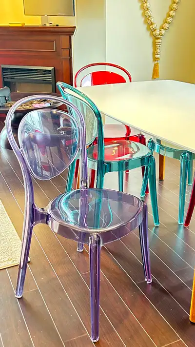 Mint condition dining set, View more