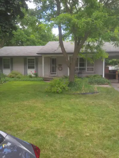 CLEAN, SPACIOUS, AFFORDABLE, NEAR UofG, BSMNT APARTMNT for rent