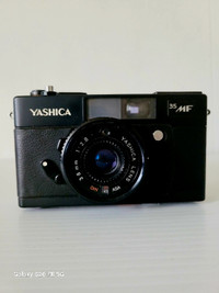 Yashica 35MF Rangefinder 35mm Film Camera - FLASH Doesn't Work 