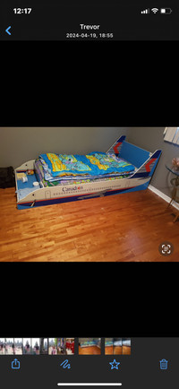 Children’s airplane beds 