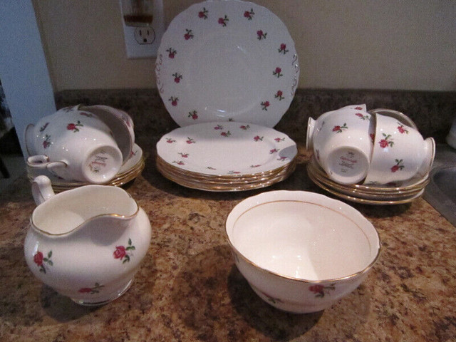 Colclough RED ROSE BUDS fine bone china in Arts & Collectibles in Goose Bay