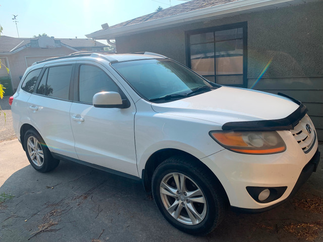 Hyundai Santa Fe in Cars & Trucks in Calgary - Image 2