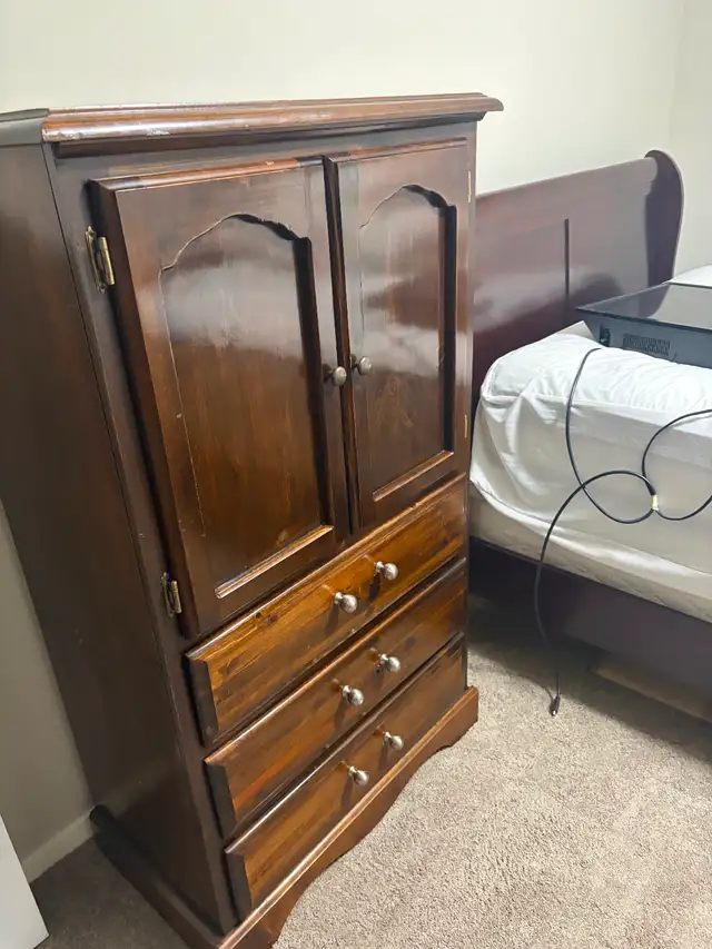 FURNISHED ROOM WITH BATHROOM