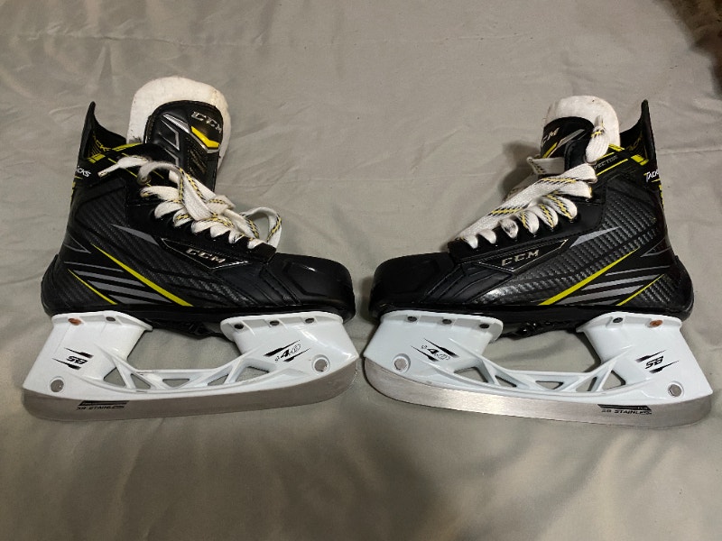 CCM Tacks Vector Junior Hockey Skates Hockey Charlottetown Kijiji
