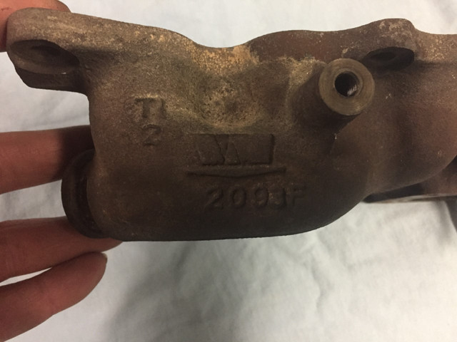 Jeep Liberty Intact Manifold in Engine & Engine Parts in Calgary - Image 4