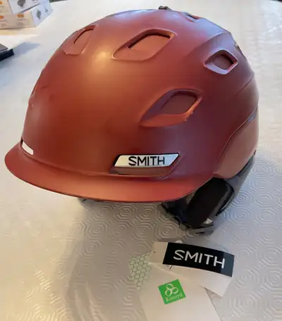 SMITH VANTAGE SKI / SNOWBOARD HELMET, View more