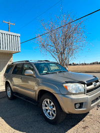 2006 Toyota 4Runner Limited V6 with 172k km only