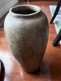 Decorative Pottery Urn/Vase 