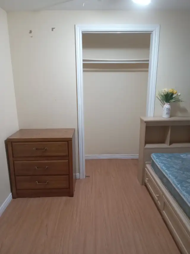 $ 550 all inclusive. Single room available near RVH & Georgian C in Room Rentals & Roommates in Barrie - Image 4