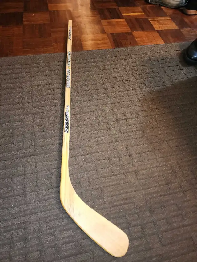 Sher-Wood PMP 6087 Youth Hockey Stick *NEW* in Hockey in City of Toronto - Image 2