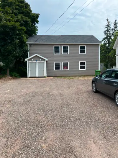 3 Bedroom duplex in town Middleton