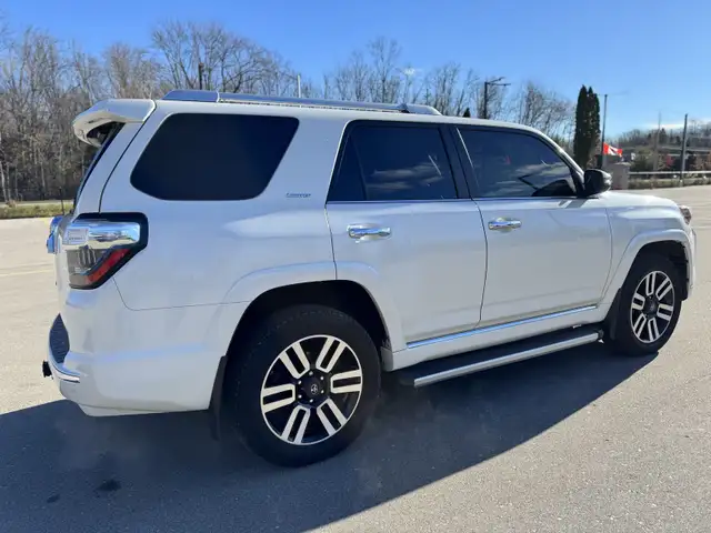 2020 Toyota 4Runner Limited – 7 Seater – Excellent Condition in Cars & Trucks in Cambridge - Image 8