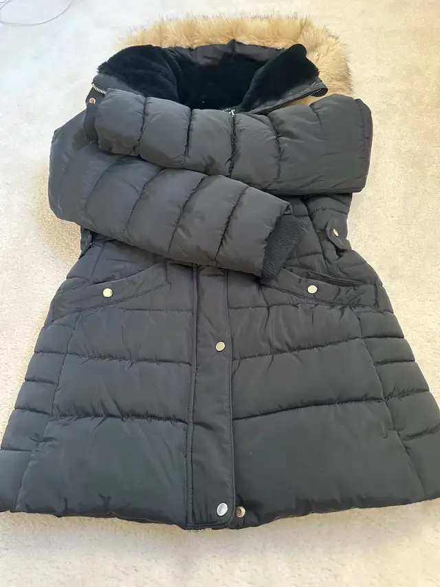 Zara Mid-Length Hooded Jacket in Women's - Tops & Outerwear in Markham / York Region - Image 3