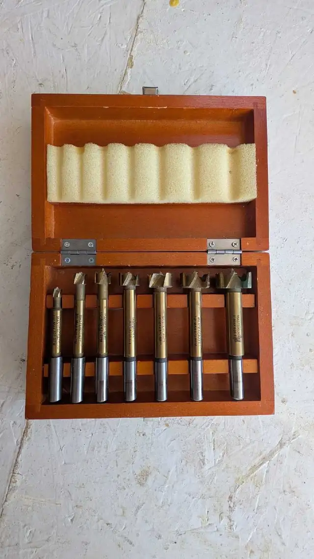 Set of Forstner Bits in Wooden Case in Power Tools in Oshawa / Durham Region - Image 3