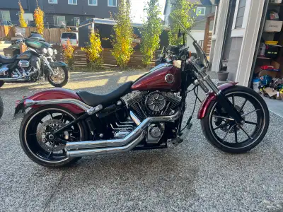 2016 Harley Davidson Breakout First year of 240 Rear Tire size $8,995.00 Stage 2 with HP cam and Rei...
