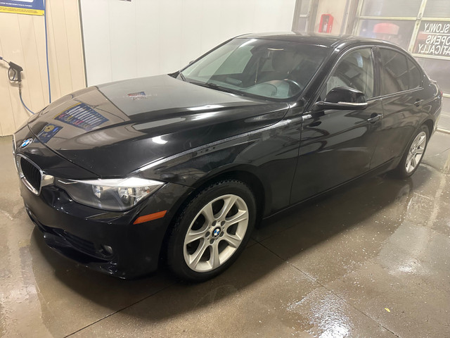 Price reduced 2013 BMW 3 Series 320I Xdrive in Cars & Trucks in Calgary - Image 3