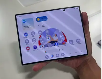 Galaxy Z Fold 8, View more