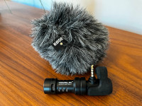 Smartphone microphone, portable directional mic - RODE Videomic