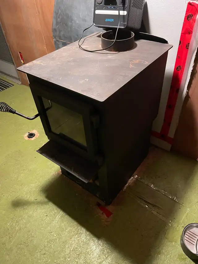 Drolet Deco Nano wood stove  in Stoves, Ovens & Ranges in City of Halifax - Image 3