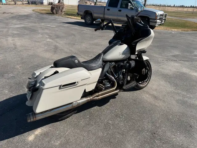 2023 road glide st in Sport Touring in Regina - Image 3