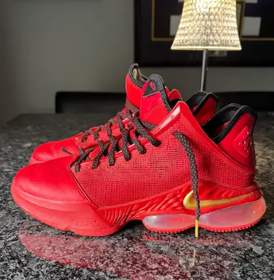 NIKE LeBron 19 Low (Men’s Size 9), View more