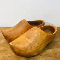 Antique hand made wooden shoes (femme)