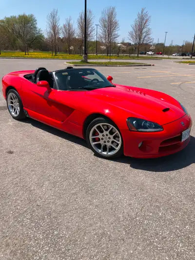 2005 Dodge Viper SRT 10 Convertible, iconic 8.3L V10 engine producing 500HP, 6 speed manual transmis...