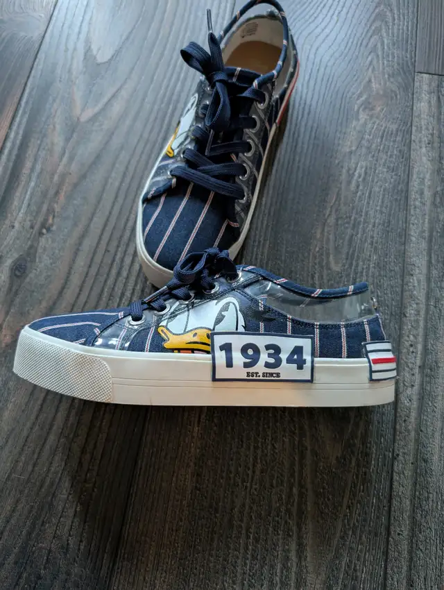 Running shoes in Women's - Shoes in Winnipeg - Image 7