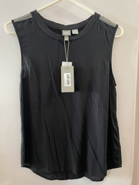 Blouse    Sleeveless BENCH top