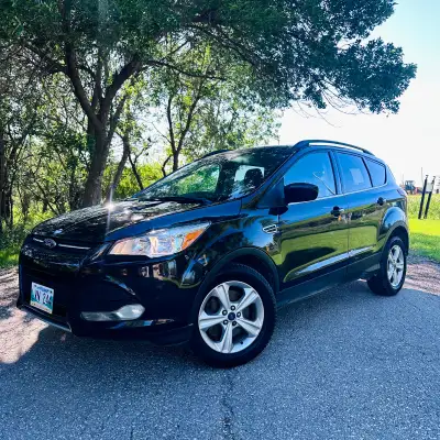 2015 Ford Escape AWD for sale 1.6 L ⛽️ Fuel economy : 600km to 60L tank 160,000km Clean title , priv...