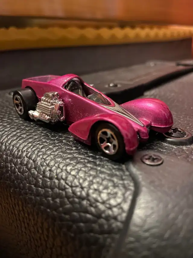 Vtg Hot Wheels 1999 Screamin Hauler First Editions pinkish/Purpl