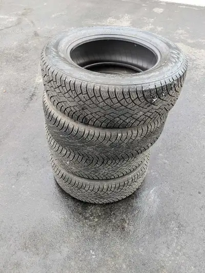 I'm selling a set of four Nokian Hakkapeliitta R5 SUV winter tires, size 235/65R17. 60-70% thread le...