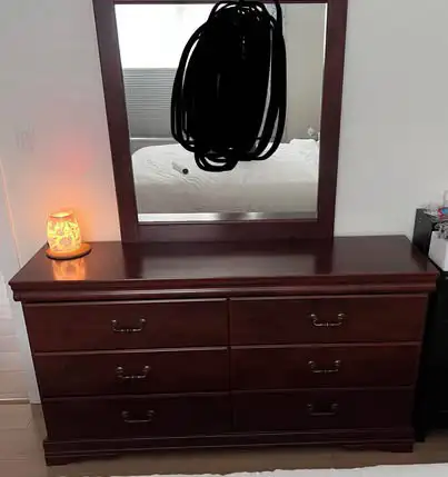 Double bedroom set in Beds & Mattresses in St. John's - Image 6