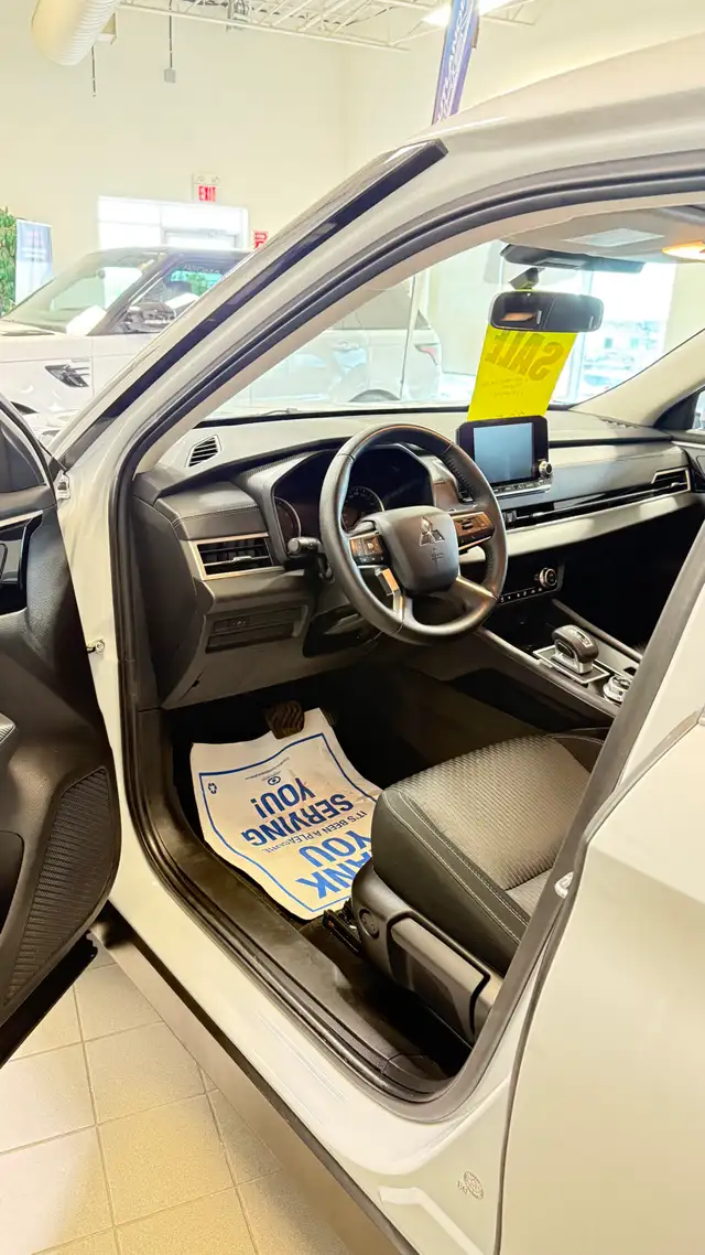 Outlander/ White 475022870132838402