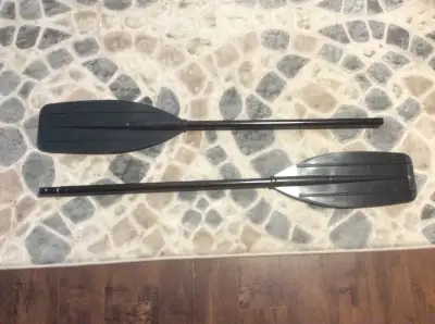 J’ai pour vous deux pagailles une neuve jamais utilisée et une utilisée trois fois 1/ Pagaille 7 pie...