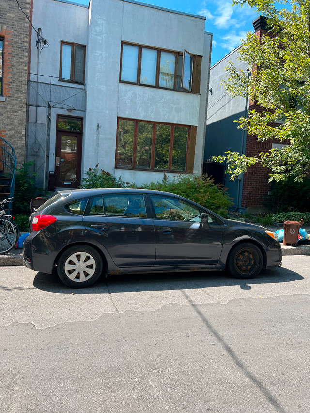 Subaru Impreza 2013 - transmission à réparer dans Autos et camions  à Ville de Montréal