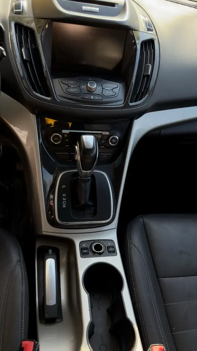 2013 Ford Escape  in Cars & Trucks in Winnipeg - Image 11