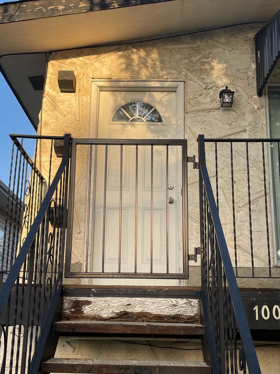 3 bd Laundry & Utilities included! 3