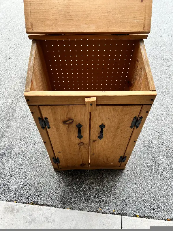 Laundry basket in Storage & Organization in St. Catharines - Image 5