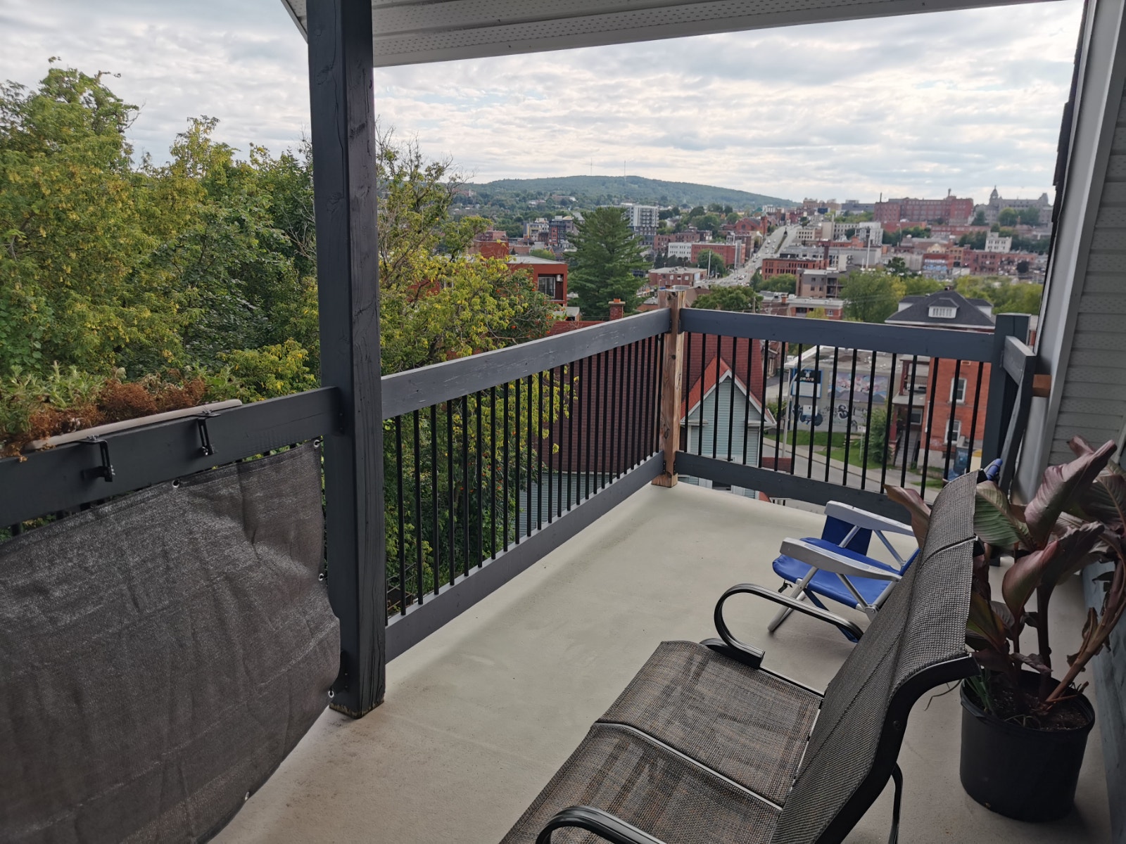3½ rénové au sommet, vue unique — photo 2
