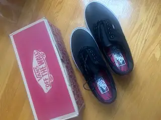 VANS shoe UNISEX style . new in the box., View more