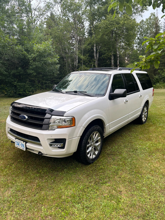 2017 Ford Expedition Max in Cars & Trucks in Thunder Bay