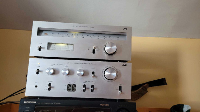 Vintage jvc integrated amp and tuner in Stereo Systems & Home Theatre in Annapolis Valley
