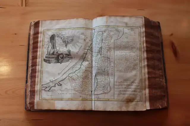 Old Bible J. F. Ostervald in Other in Belleville - Image 7